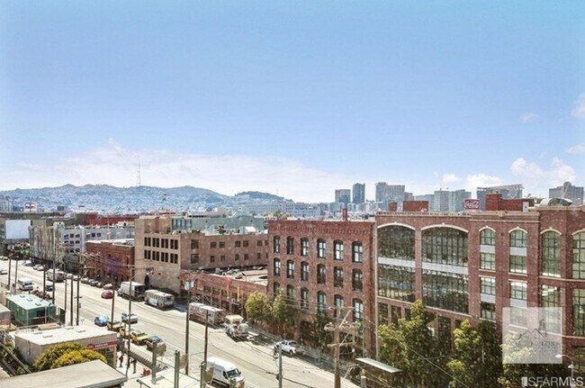 Building Photo - Spacious One-Bedroom Elegance in a Luxury Doorman Building with EV Parking