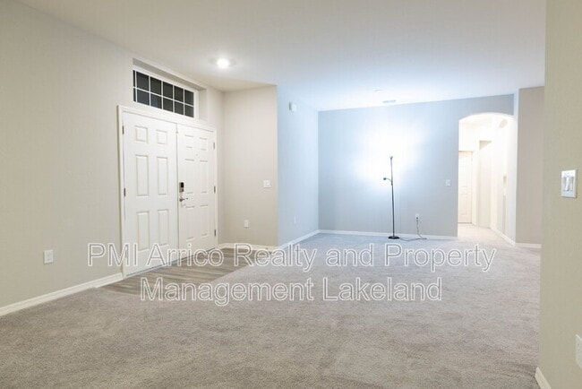 Building Photo - 1069 Montgomery Ln