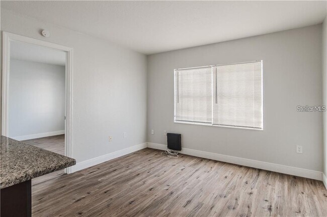 Building Photo - 9013 Westchester Cir