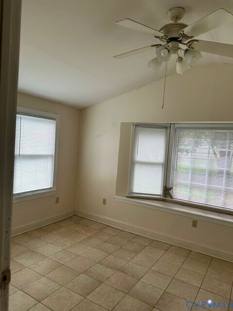 Building Photo - 7617 Sunny Bank Dr