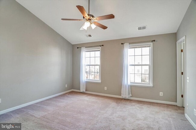 Building Photo - 43787 Virginia Manor Terrace