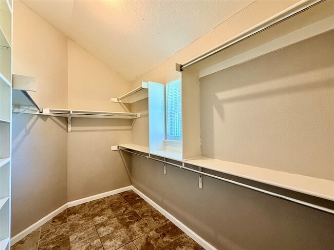 Building Photo - 1412 La Mirada