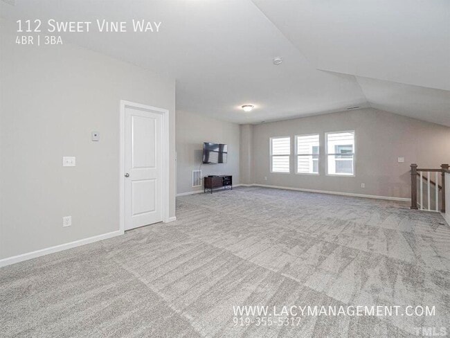 Building Photo - 112 Sweet Vine Wy