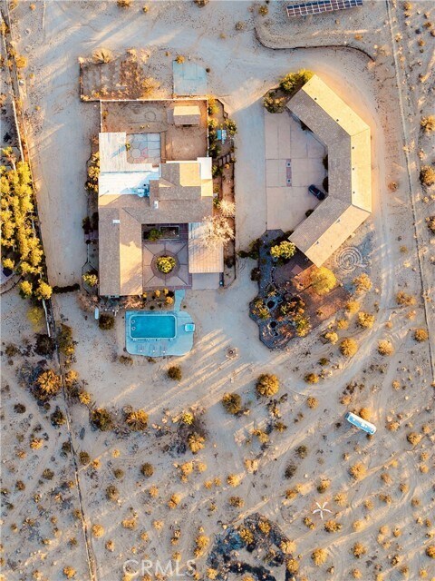 Building Photo - 70410 Cottonwood Dr