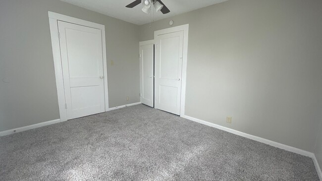 Building Photo - 918 3rd Ave S