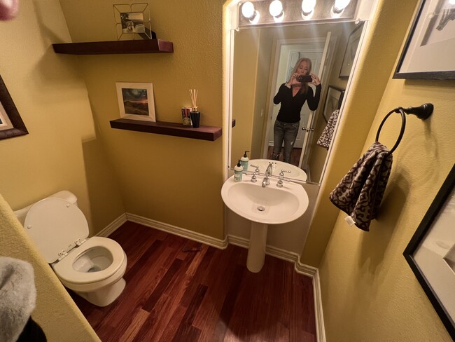 Half bathroom downstairs - 11874 Emilio Ct