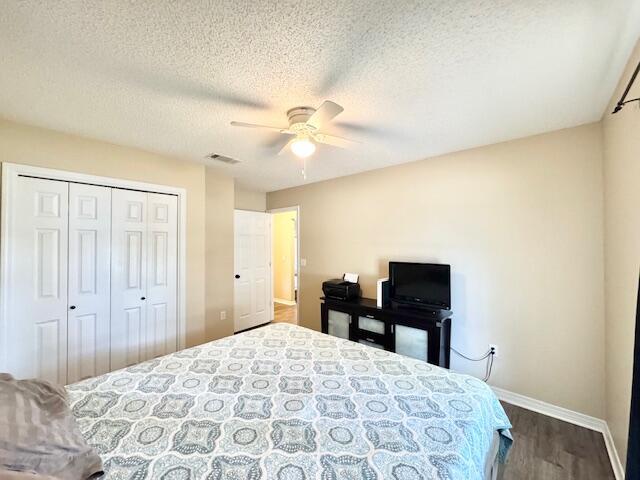 Building Photo - 422 Shoal Lake Dr