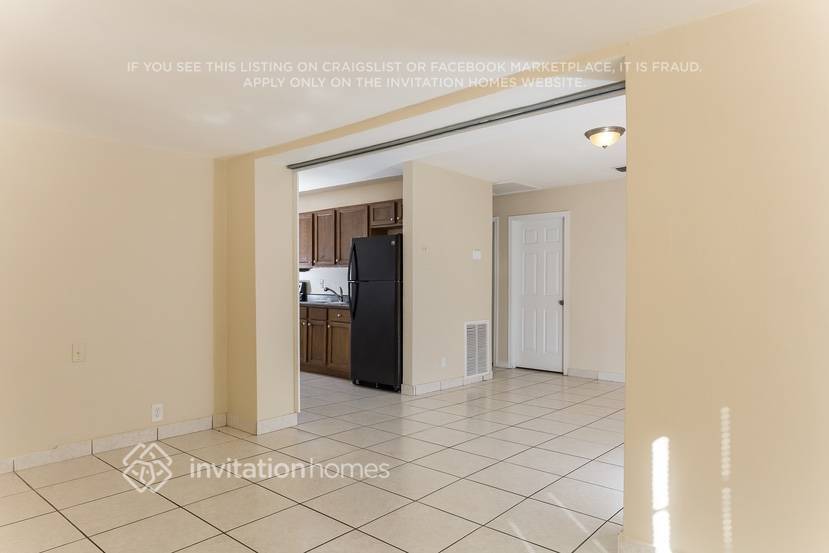 Building Photo - 1513 NE 27th Ct