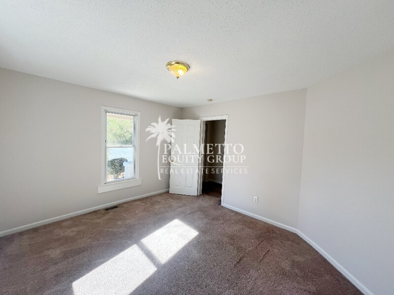 Building Photo - 823 Silver Ave