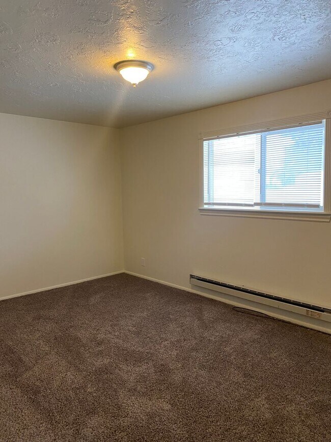 Building Photo - 836 Boyd St