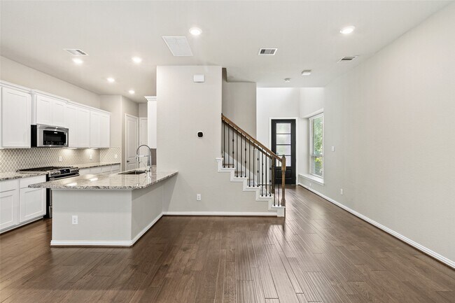 Building Photo - 134 Moon Dance Ct