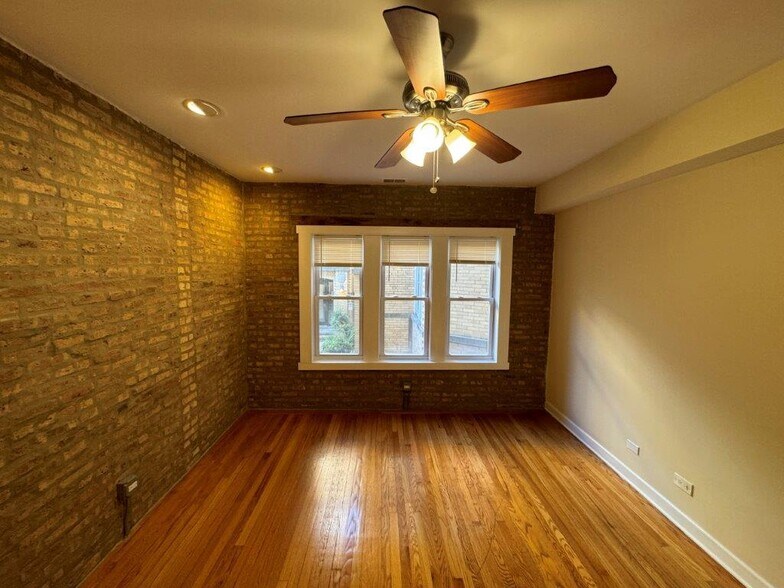 Building Photo - 1330 W Estes Ave
