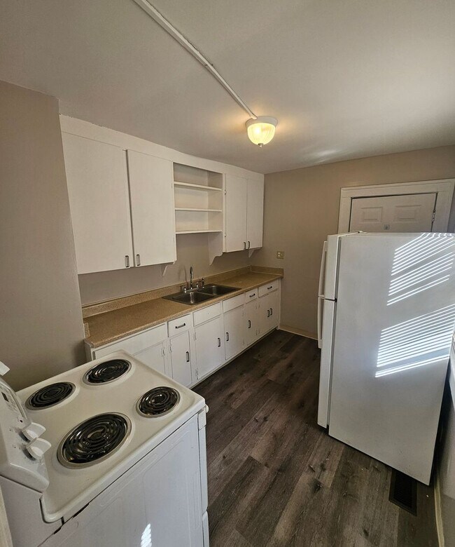 Building Photo - 5409-5411 Harrison St.