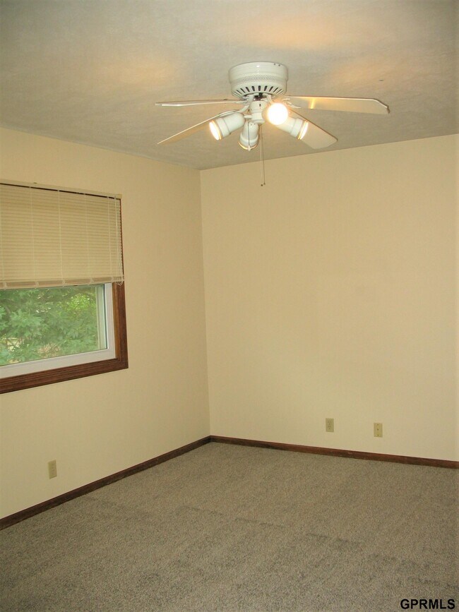Building Photo - 303 Pierce St