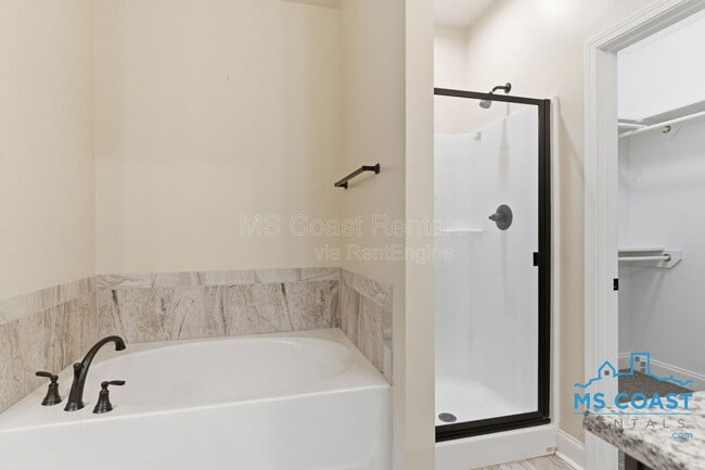 Building Photo - 848 Reunion Pl Cir