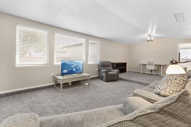 Building Photo - 4871 Los Reales Dr