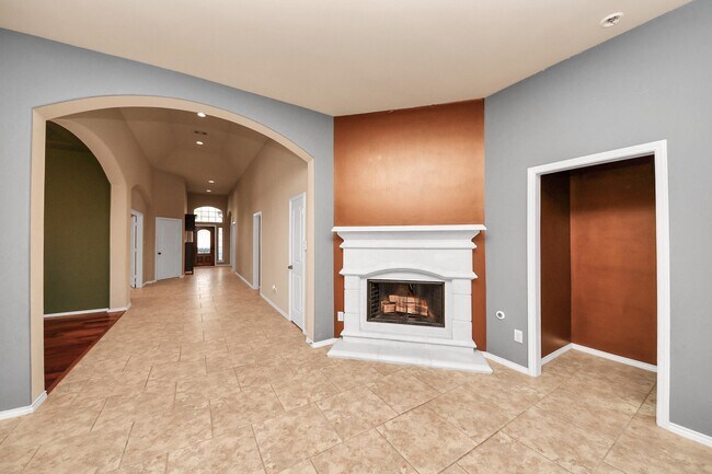 Building Photo - 2003 Sequoia Trail Ln