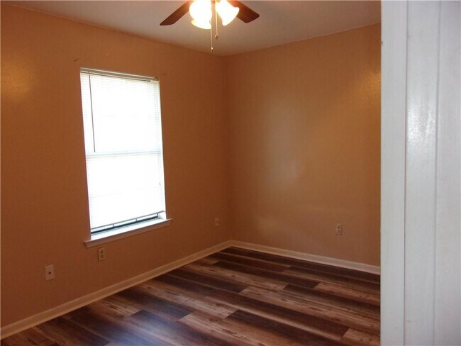 Building Photo - 4368 Fathbrook Ln