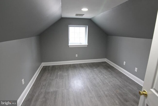 Building Photo - 63 Columbus St