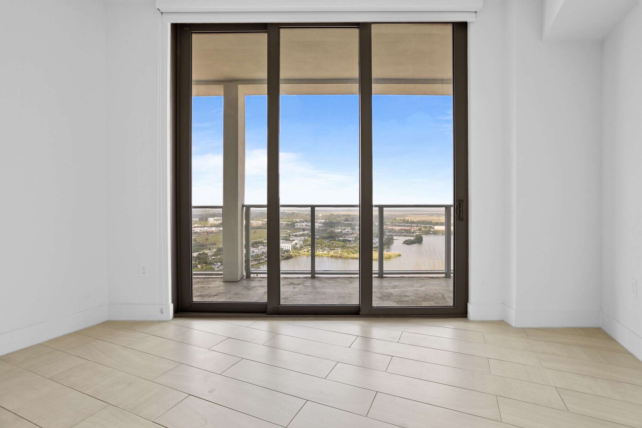 Building Photo - 2000 Metropica Way