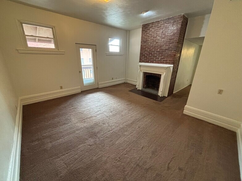 Building Photo - 333 Morewood Ave