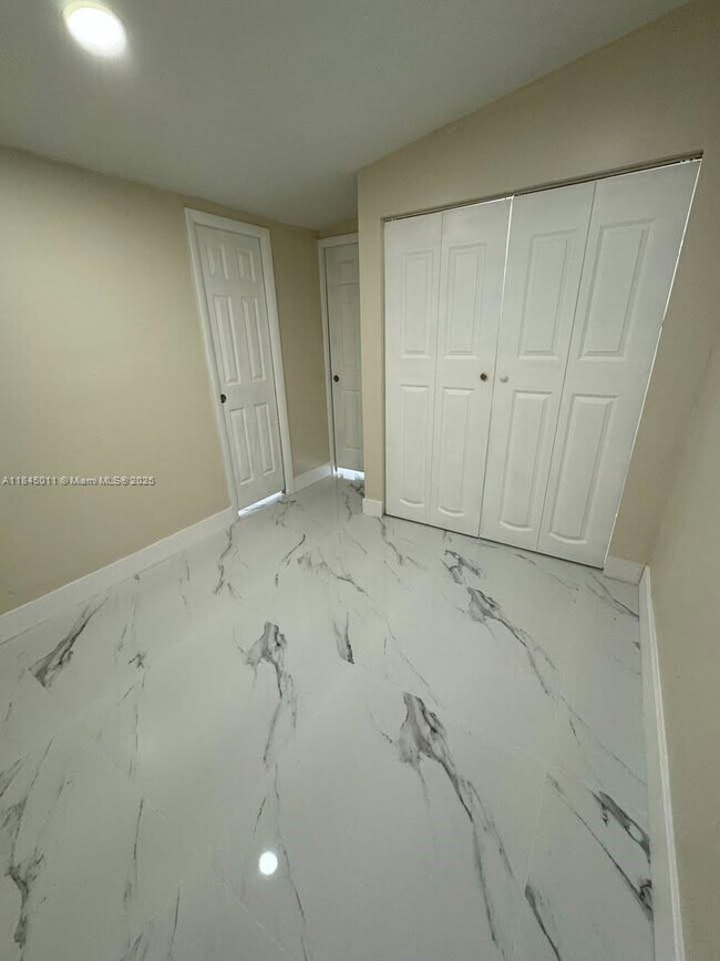 Building Photo - 27020 SW 144th Ave