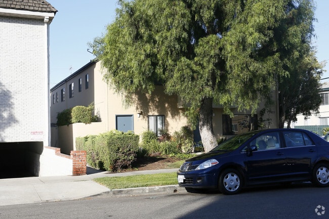 Building Photo - 3601 Jasmine Ave