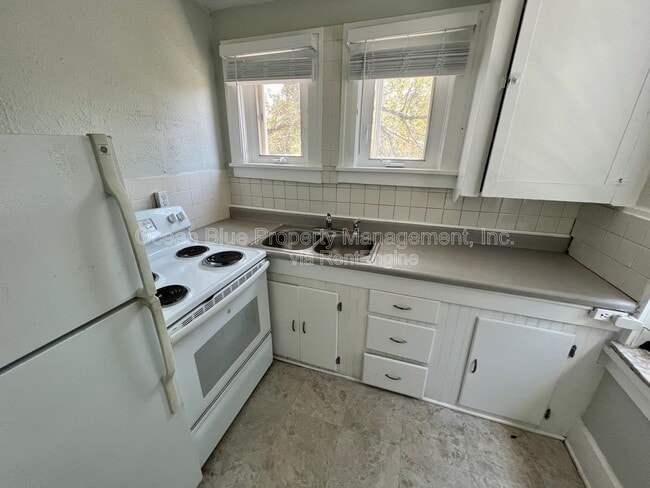 Building Photo - 1310 28th St N