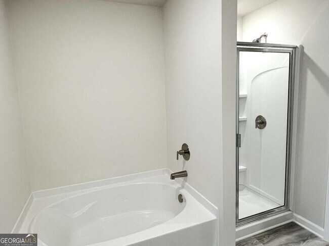 Building Photo - 4113 Oakwood Ter Ct