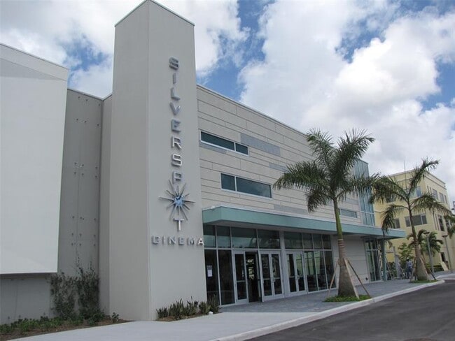Building Photo - 2767 Carambola Cir S
