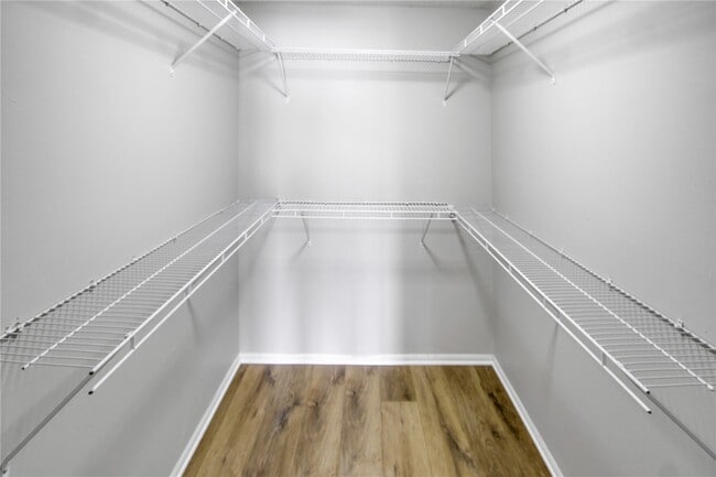 Building Photo - 321 Shirley Ridge Dr