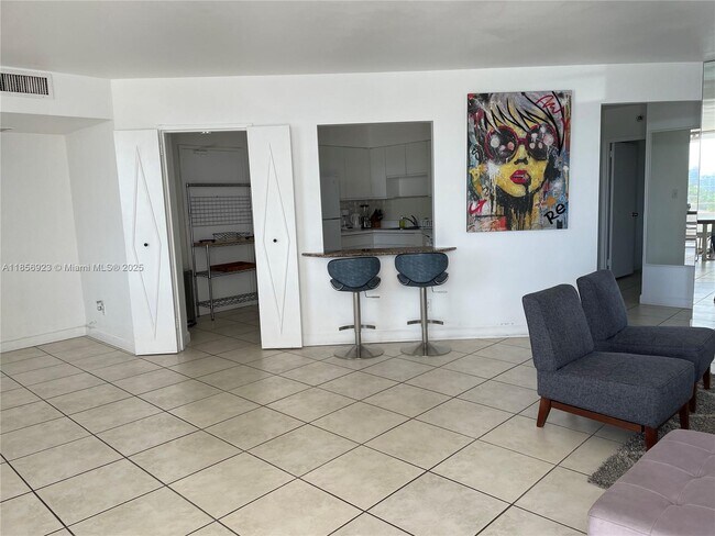 Building Photo - 5151 Collins Ave