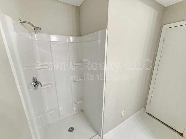 Building Photo - 1857 Whitehall Forest Ct SE
