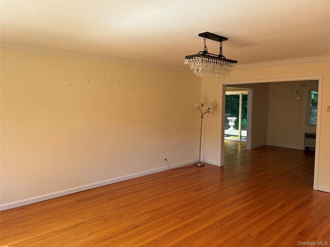 Building Photo - 32 Dogwood Dr