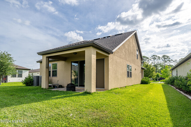 Building Photo - 836 Tree Side Ln