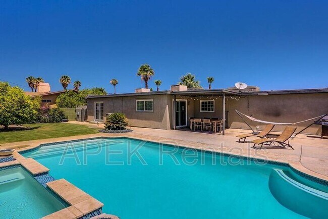 Building Photo - 2415 E Finley Rd