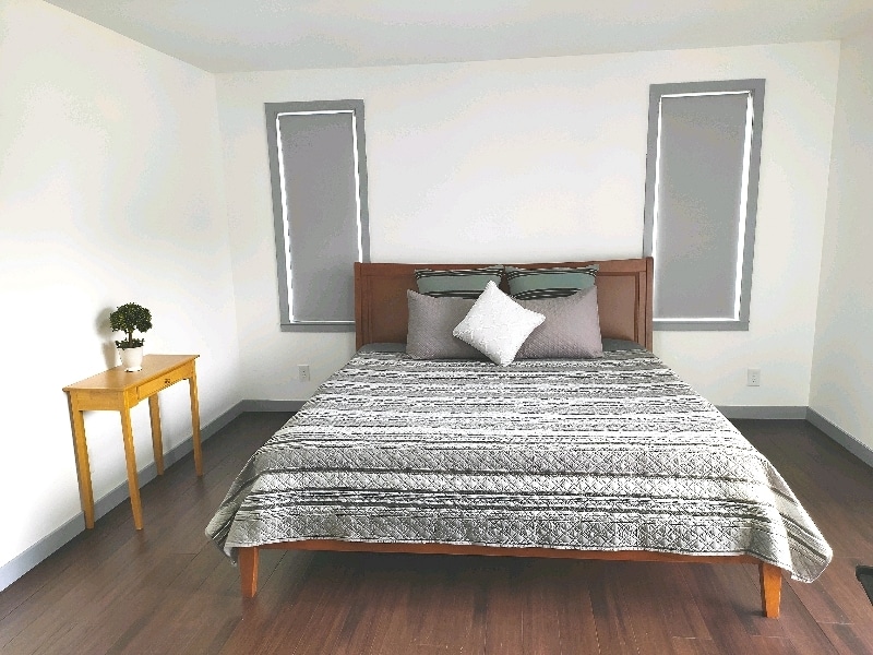 Building Photo - 283 Berrydale Ave