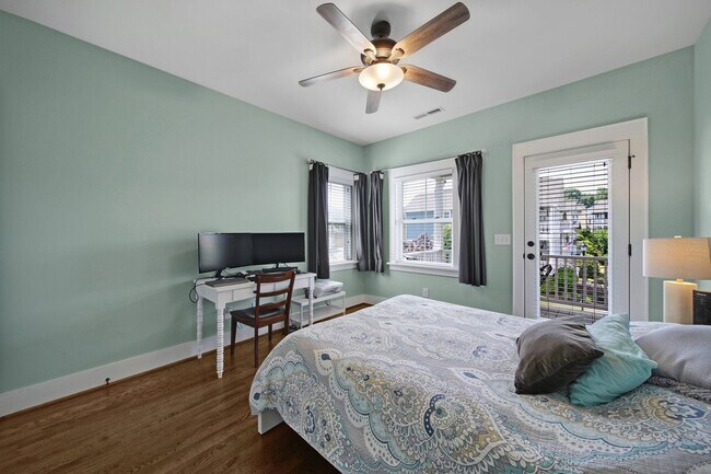 Building Photo - 324 Mariemont Way