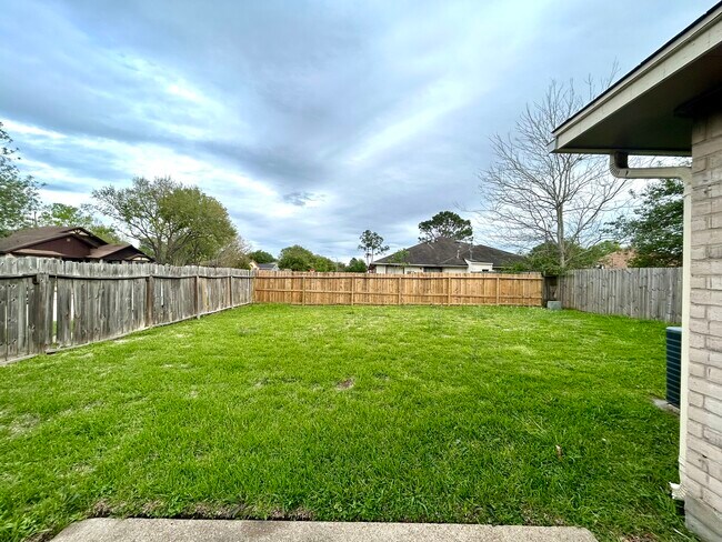 Building Photo - 17007 Mercado Dr