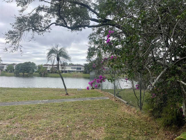 Building Photo - 3301 Spanish Moss Terrace