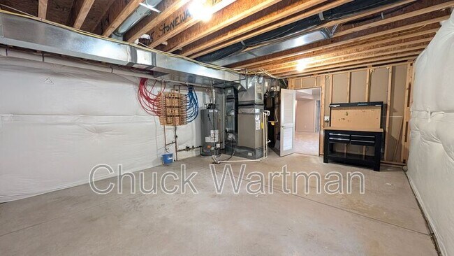 Building Photo - 2795 Stonewall Heights