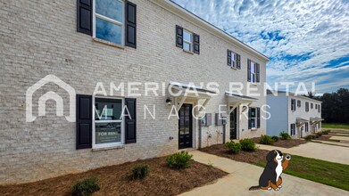 Building Photo - 105 Park Dr S