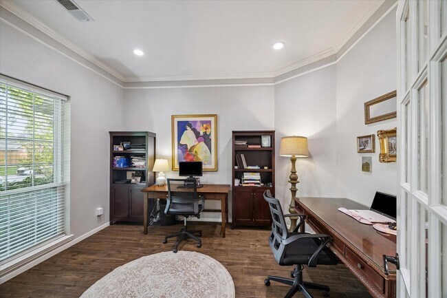 Building Photo - 16131 Castlegrove Ct