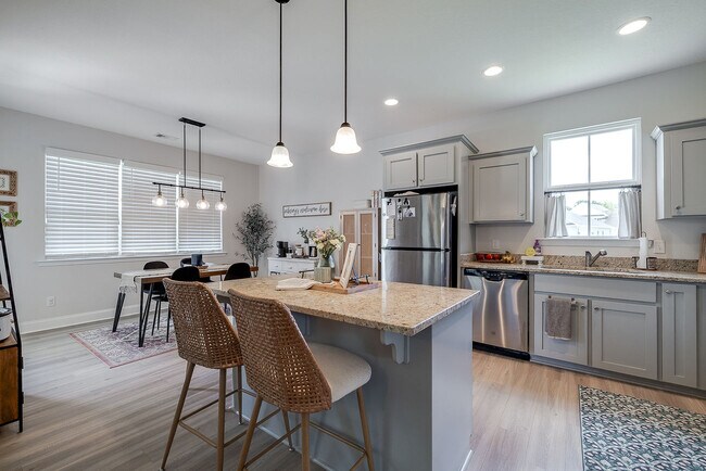 Building Photo - 106 Cobbleton Dr