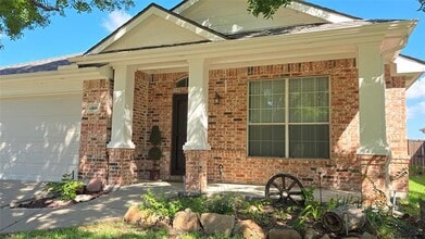 Building Photo - 6800 Oak Falls Dr