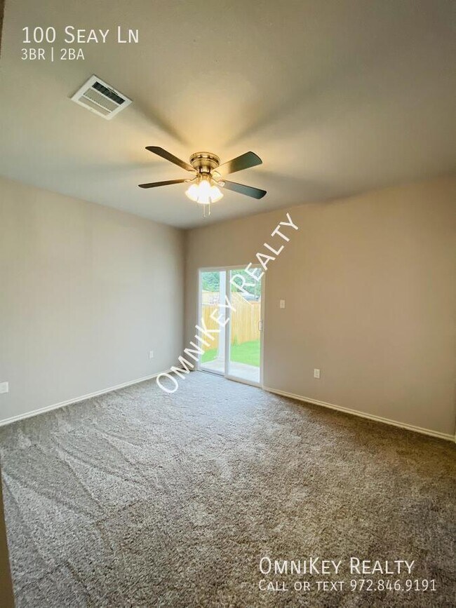 Building Photo - 100 Seay Ln