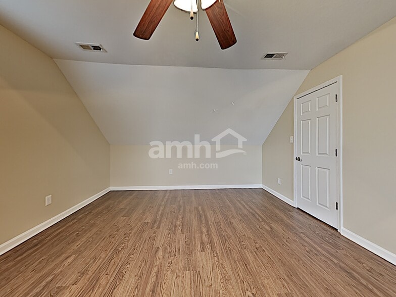 Building Photo - 3132 Champions Trail Ln