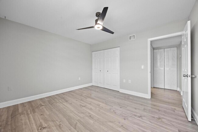 Building Photo - 3716 Whitehall Dr