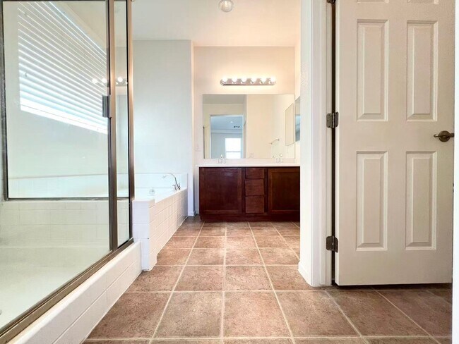 Building Photo - 6234 Buffalo Spring Ct