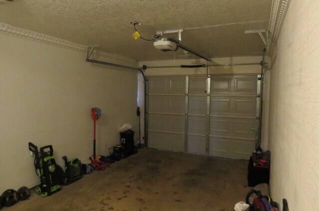 Building Photo - 2904 Old Houston Rd